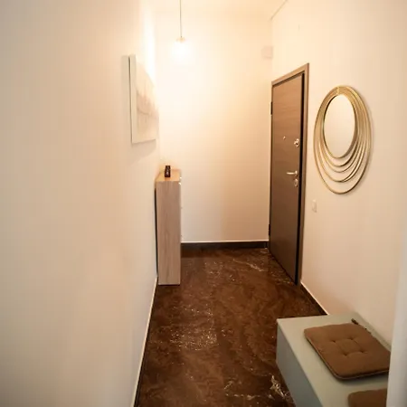 Explore Greece From Comfortable City Centre Apartment Chalkís Extérieur photo
